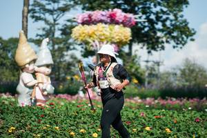 BIB: 
                            <button type="button" onclick="openModal(27621890)" class="btn btn-primary btn-sm float-right btn-popup" data-toggle="modal" data-target=".modal-high-quality">
                        <i class="fas fa-shopping-cart"></i> Add to Cart
                    </button>
                                            <button type="button" onclick="isThisMe(27621890, true)" class="btn btn-success btn-sm float-right btn-popup btn-isme hidden" data-toggle="tooltip" data-placement="bottom" title="นี่คือรูปของคุณใช่ไหม คลิกที่นี่เพื่อเอาเข้าอัลบั้ม">
                        <i class="fas fa-plus"></i> Add to album
                    </button>
                    <button type="button" onclick="isThisMe(27621890, false)" class="btn btn-warning btn-sm float-right btn-popup btn-isnotme hidden">
                        <i class="fas fa-ban"></i> Remove from album
                    </button>